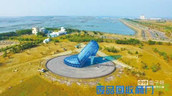 台湾“高跟鞋教堂”引争议:拍照、打卡...然后呢?