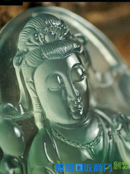 【翡翠课堂】教你区别手工雕刻的翡翠和机压翡翠