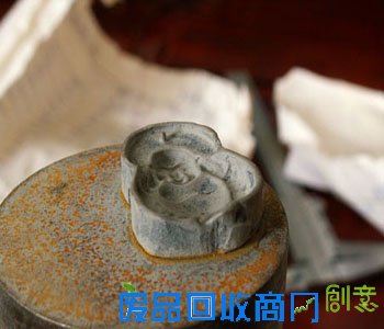 【翡翠课堂】教你区别手工雕刻的翡翠和机压翡翠