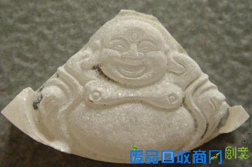 【翡翠课堂】教你区别手工雕刻的翡翠和机压翡翠