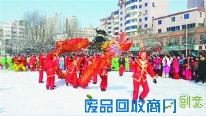 面塑灯秧歌赛闹新春（图）