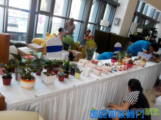 美景麟起城绿植盆栽DIY举行.jpg