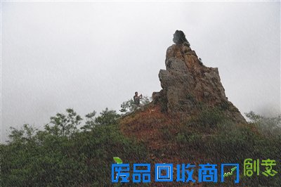 妙手雕泥 泰安非遗传人玄绪东和他的泥雕艺术