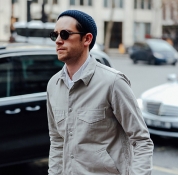 尖尖帽怎么戴好看 男装周街拍达人示范