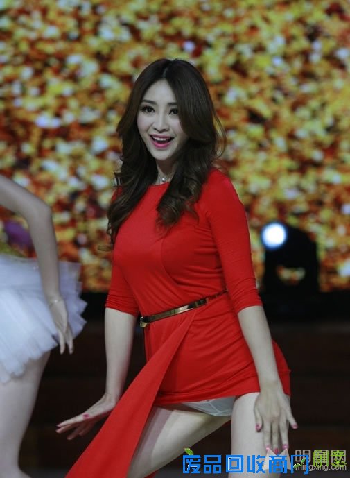 娱乐圈十大女星露底走光观众HOLD不住