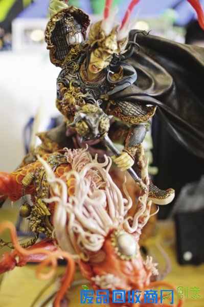 切磋琢磨好 雕刻花如鸟