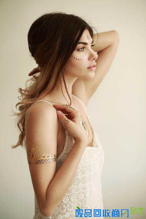 风情万种：俄罗斯美女摄影师的惊艳人像