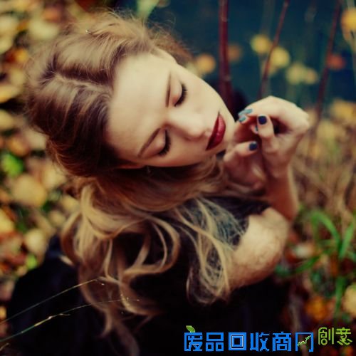 风情万种：俄罗斯美女摄影师的惊艳人像