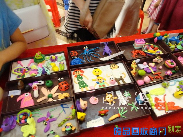 市妇儿中心开展“我行我塑迎省运”DIY泥塑活动