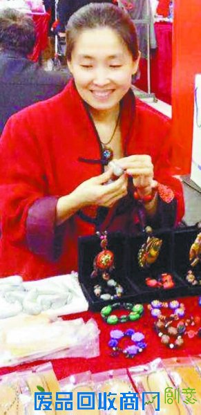 “软陶夫妻”参加“百佳十强”旅游商品遴选活动