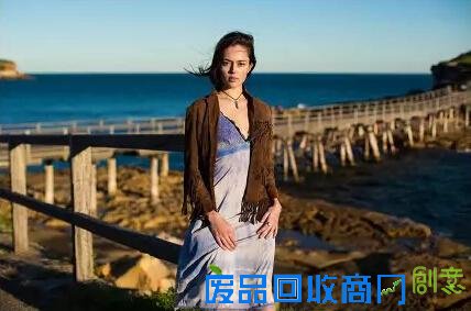 走遍30多个国家 只为美女