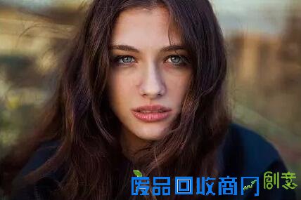 走遍30多个国家 只为美女