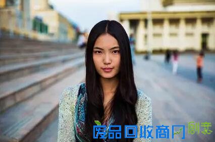 走遍30多个国家 只为美女