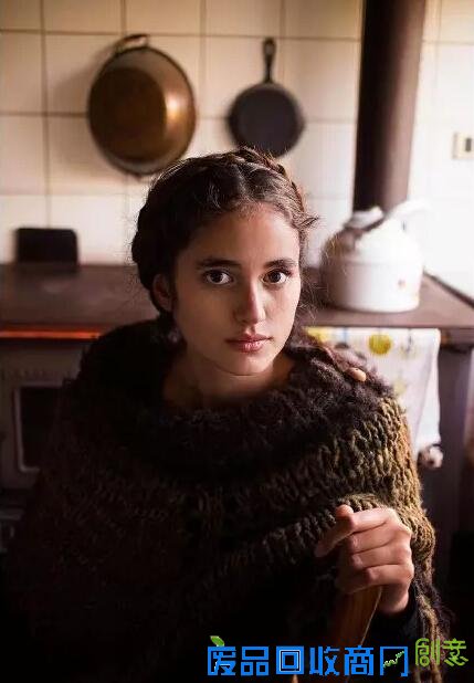 走遍30多个国家 只为美女