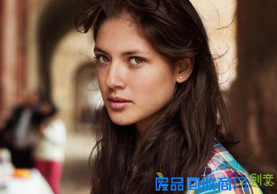 走遍30多个国家 只为美女