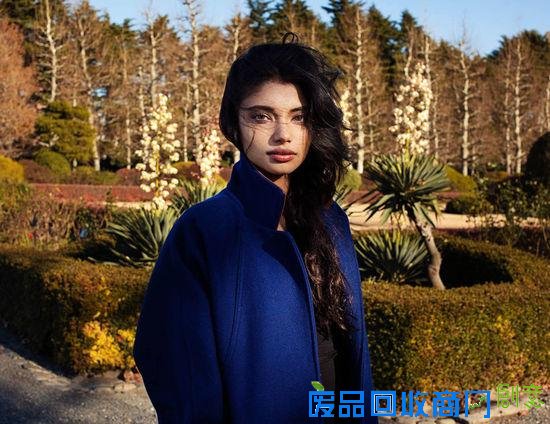 走遍30多个国家 只为美女