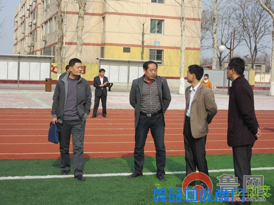 博山镇组织中小学校长和骨干教师到临淄区参观学习