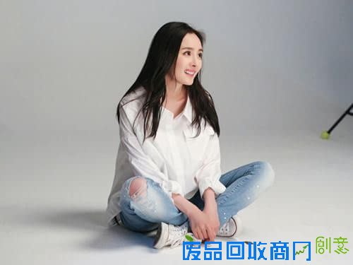 杨幂VS唐嫣 打响闺蜜之战