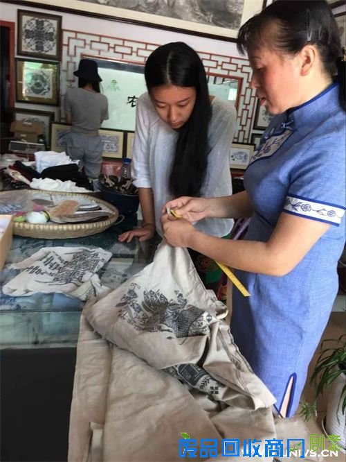 寻访苗绣传承人 感受传统魅力