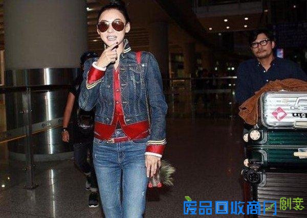 张柏芝祝福锋菲 张柏芝艳照门艳照合集盘点玉女自毁的女星