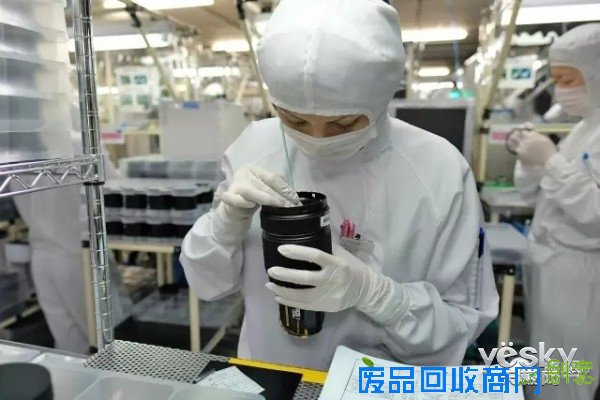 美女组装老法师调教 X-Pro2工厂诞生记