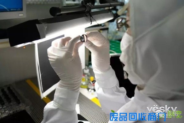 美女组装老法师调教 X-Pro2工厂诞生记