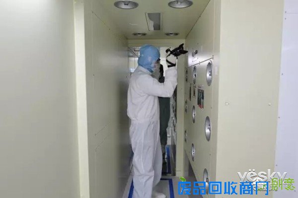 美女组装老法师调教 X-Pro2工厂诞生记