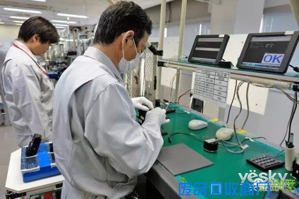 美女组装老法师调教 X-Pro2工厂诞生记