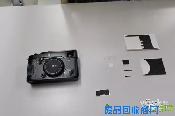 美女组装老法师调教 X-Pro2工厂诞生记