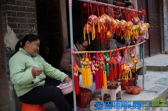 [百色行]靖西有条绣球街 刺绣工艺品远销欧美(图)