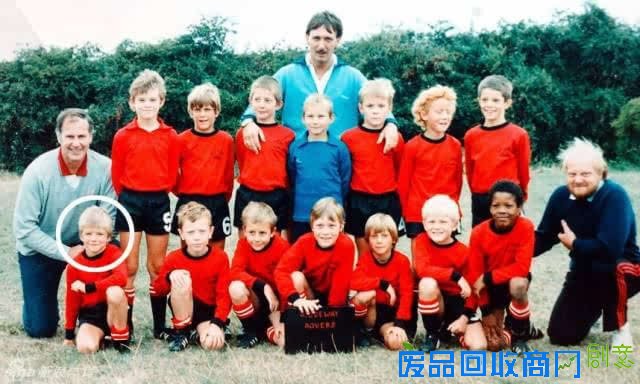 贝克汉姆40岁豪华生日，多图致敬世界上最会踢球的超级奶爸