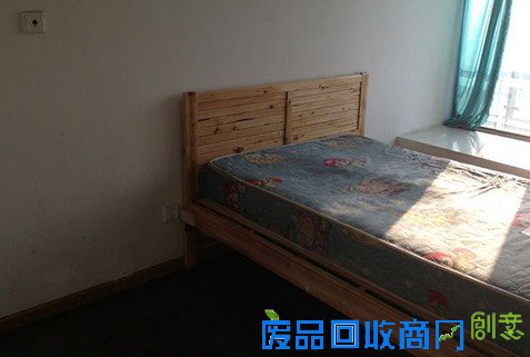 出租房大改造案例图