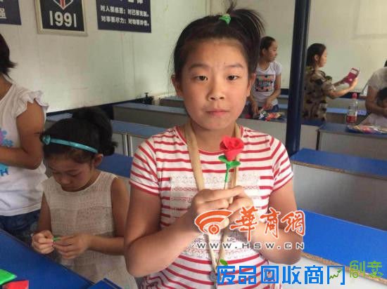 莲湖区土门街办惠民北坊社区开办免费面塑班