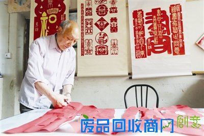 【滁州日报】非遗传承人 剪纸出新作