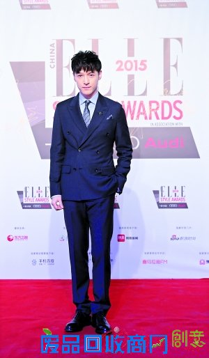 胡歌与前女友、绯闻女友同台“不尴尬”