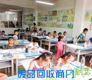 青少年活动中心：假期快乐大本营