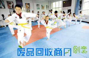 青少年活动中心：假期快乐大本营