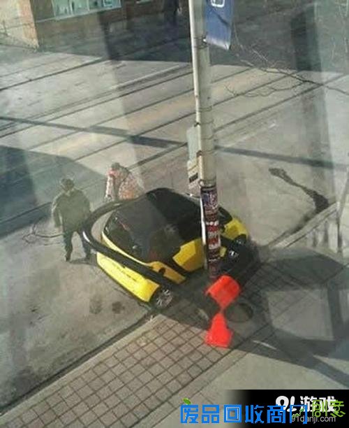 我们都是深井冰：这么直播真的好吗？