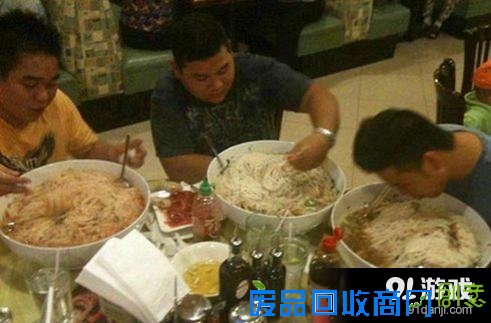 我们都是深井冰：这么直播真的好吗？