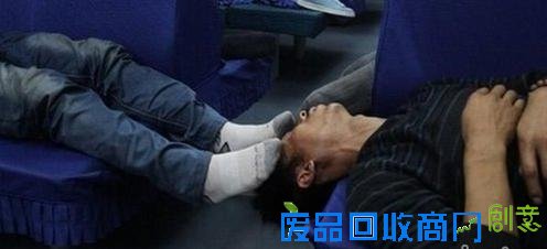 我们都是深井冰：这么直播真的好吗？