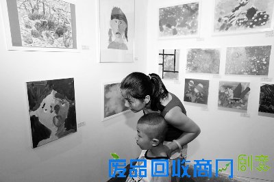 798艺术区启动儿童艺术周 孩子们与大师同台作画