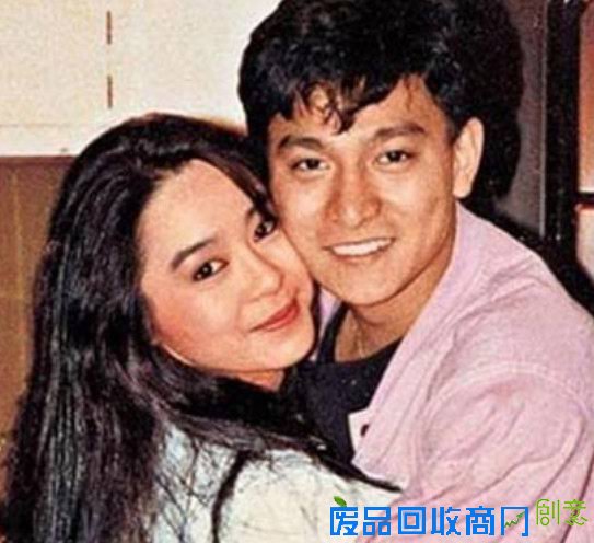 盘点娱圈自曝初夜的明星真实年龄