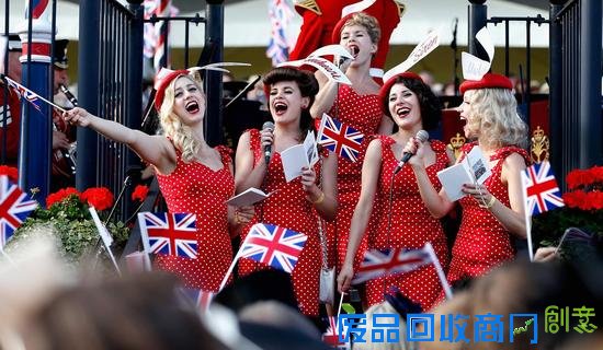 尽展优雅风采绅士名媛示范着装礼仪