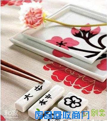 DIY唯美精心餐具渲染温婉家居氛围