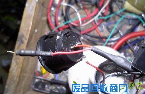 DIY：高亮LED手电筒 原理简单非常实用（图）