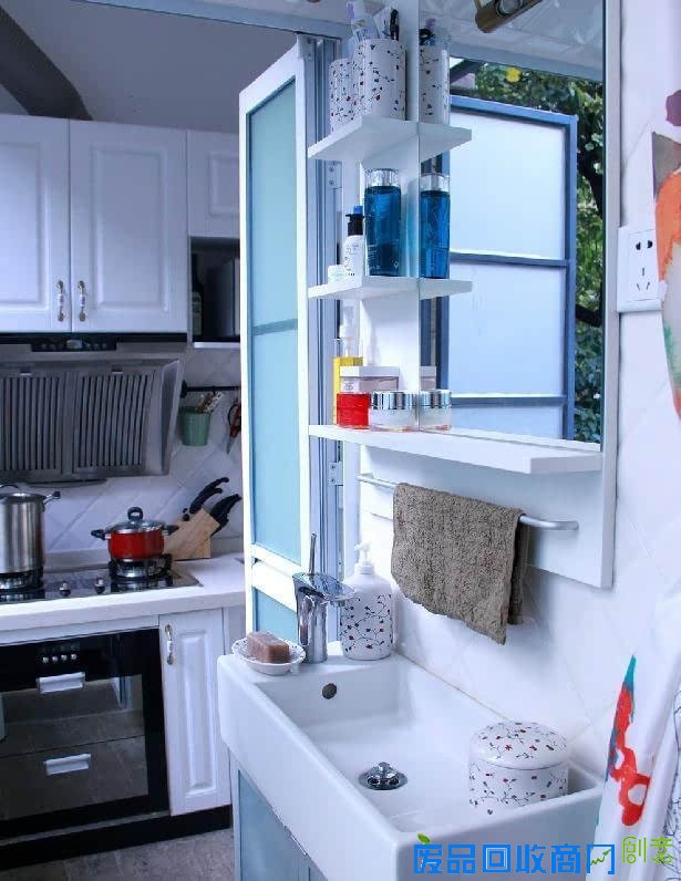 惊呆了！广州业主竟然把40平米的小单间装的这么“壕”！