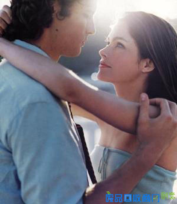 如何更快地进入爱爱状态 女人床上催情有三计