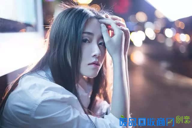 曾经发了疯的想，现在拼了命的忘