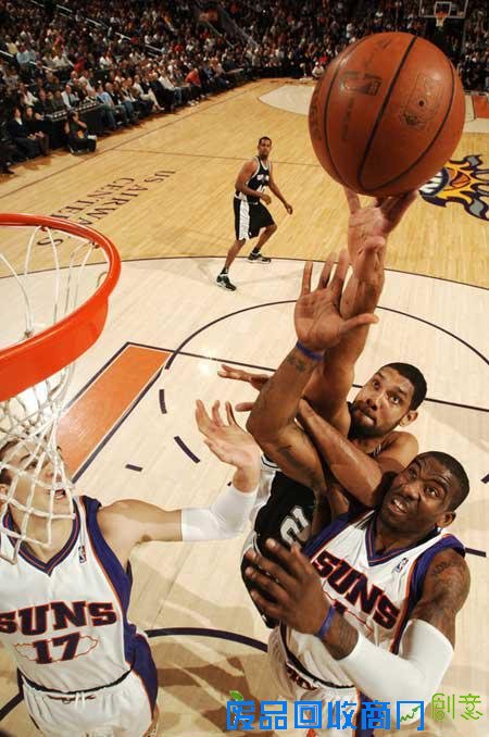 2.08米的菜鸟新人竟能打爆巅峰的邓肯，战石佛他场均37+9