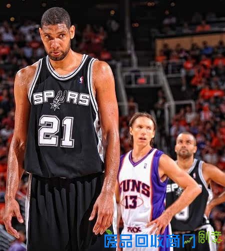 2.08米的菜鸟新人竟能打爆巅峰的邓肯，战石佛他场均37+9